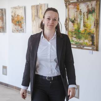 Mihaela Kirnbauer, Hausdame Privathotels