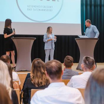 Podiumsdiskussion im Kultursaal im REDUCE in Bad Tatzmannsdorf