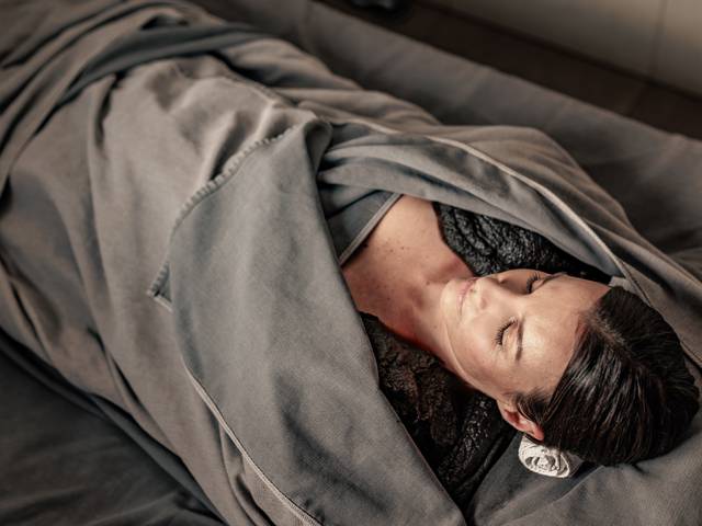 Wohltuende Moorpackung