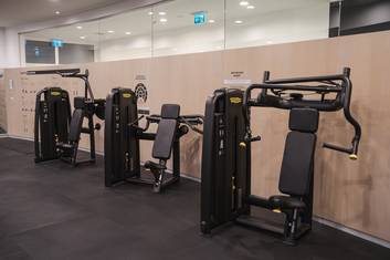 Fitnesscenter Krafttraining 2 - REDUCE Gesundheitsresort Bad Tatzmannsdorf Fitnesscenter Krafttraining 2 - REDUCE Gesundheitsresort Bad Tatzmannsdorf