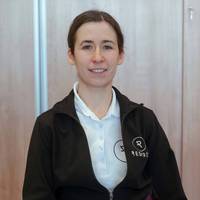 Physiotherapeutin Theresa Mayer