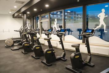 Fitnesscenter Cardio-Bereich - REDUCE Gesundheitsresort Bad Tatzmannsdorf Fitnesscenter Cardio-Bereich - REDUCE Gesundheitsresort Bad Tatzmannsdorf