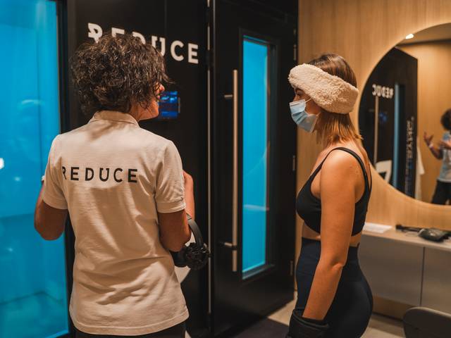 Kryotherapie in der Kältekammer im REDUCE BodyLAB