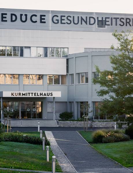 Außenansicht REDUCE Kurmittelhaus