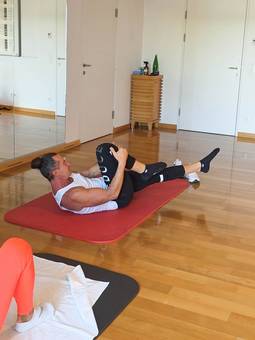 Pilates Flow Einheit Pilates Flow Einheit