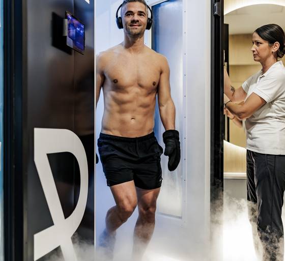 Kältekick in der Kältekammer im REDUCE Gesundheitsresort