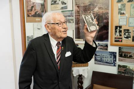 Dir. Sillner bei Führung im Kurmuseum