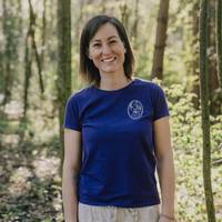 Bibiana Hoefer, Waldmedidationsleiterin im REDUCE Gesundheitsresort